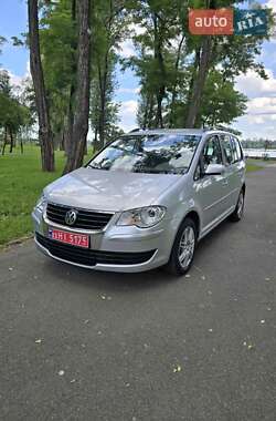 Минивэн Volkswagen Touran 2007 в Харькове