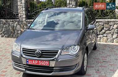 Минивэн Volkswagen Touran 2009 в Вознесенске