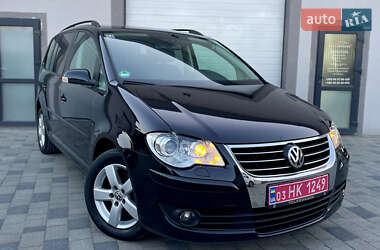 Минивэн Volkswagen Touran 2008 в Дрогобыче