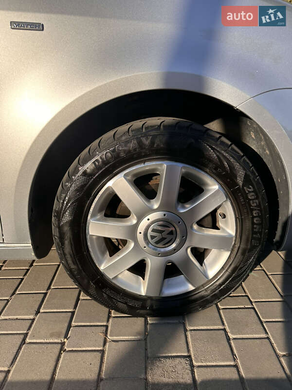 Мінівен Volkswagen Touran 2013 в Могилів-Подільському