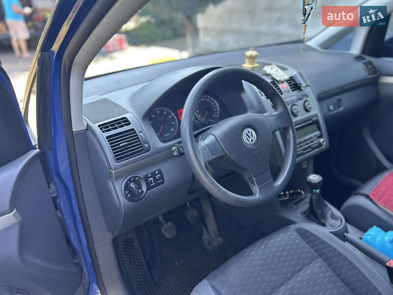 Минивэн Volkswagen Touran 2009 в Ивано-Франковске