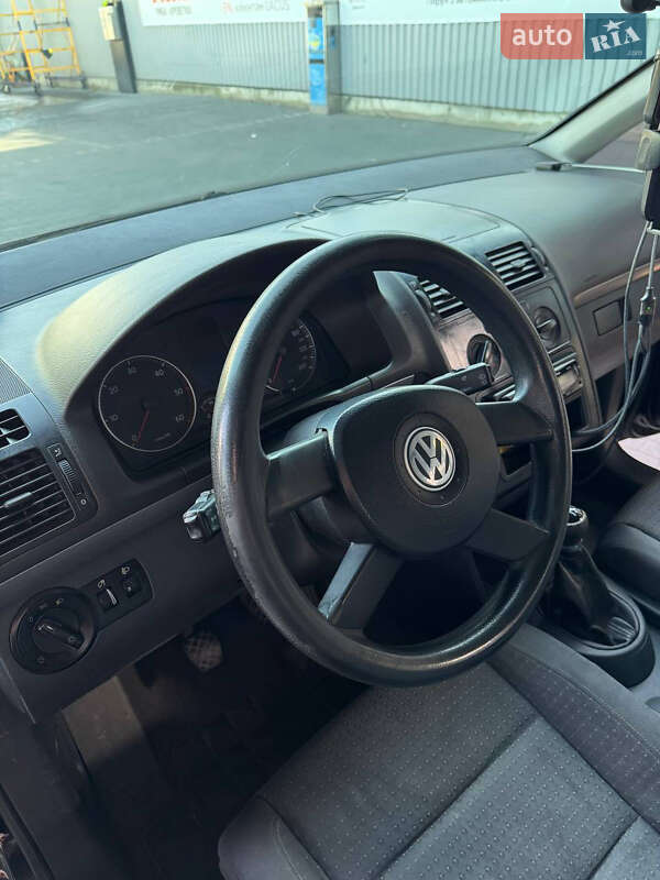 Минивэн Volkswagen Touran 2003 в Киеве фото 18 Минивэн Volkswagen Touran 2003 в Киеве