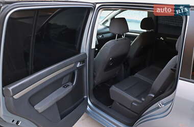 Минивэн Volkswagen Touran 2009 в 