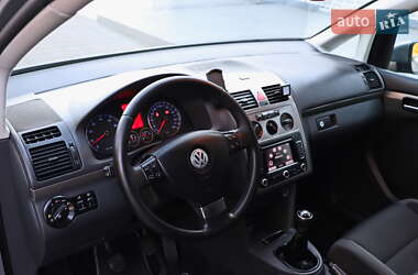 Минивэн Volkswagen Touran 2009 в 