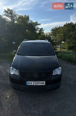 Мінівен Volkswagen Touran 2007 в Харкові