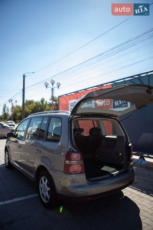 Минивэн Volkswagen Touran 2008 в Виннице фото 37 Минивэн Volkswagen Touran 2008 в Виннице