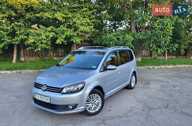 Минивэн Volkswagen Touran 2015 в Умани
