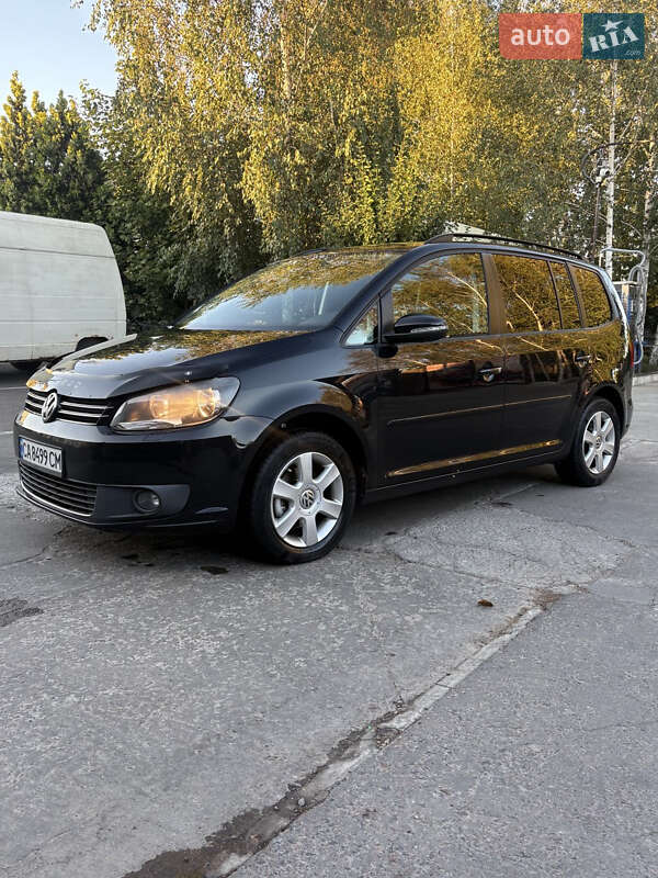 Минивэн Volkswagen Touran 2010 в Киеве фото 5 Минивэн Volkswagen Touran 2010 в Киеве