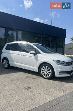Микровэн Volkswagen Touran 2017 в Ужгороде