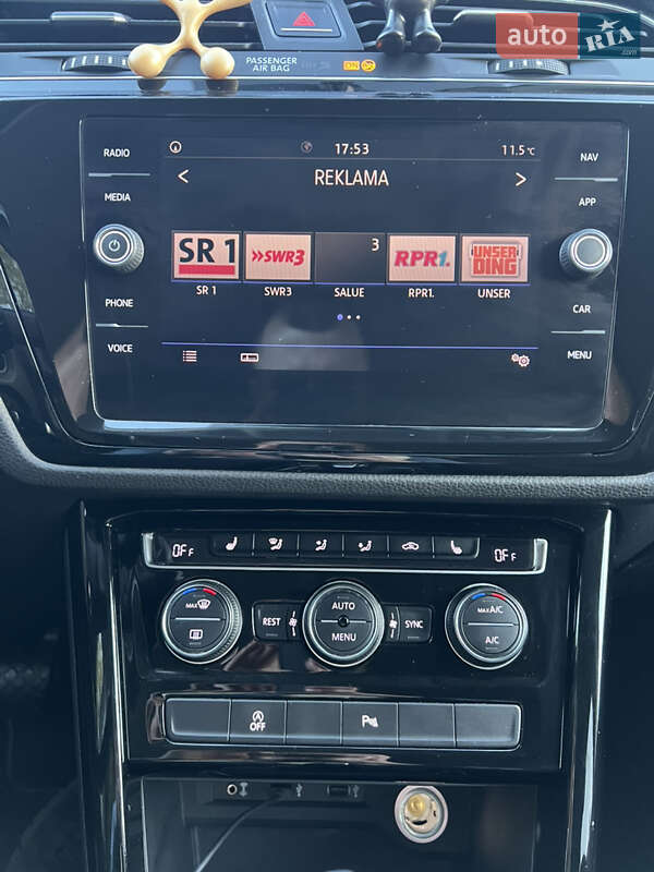 Микровэн Volkswagen Touran 2017 в Ужгороде фото 14 Микровэн Volkswagen Touran 2017 в Ужгороде