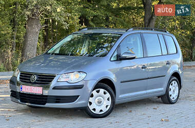 Минивэн Volkswagen Touran 2009 в Виннице