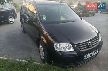 Минивэн Volkswagen Touran 2004 в Ивано-Франково