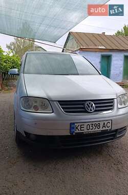 Минивэн Volkswagen Touran 2003 в Днепре