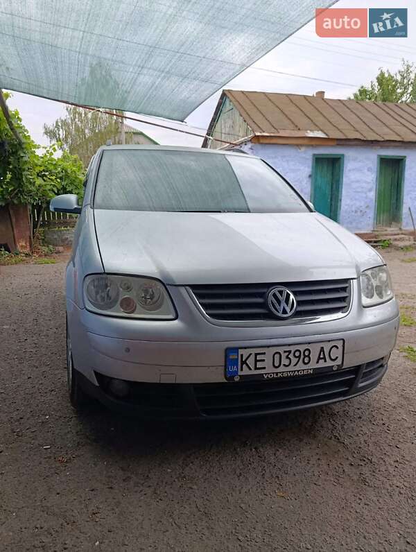 Volkswagen Touran 2003