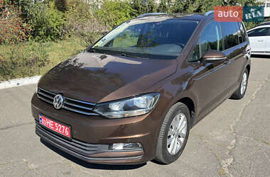 Микровэн Volkswagen Touran 2016 в Киеве