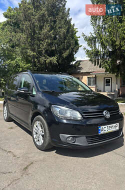 Минивэн Volkswagen Touran 2014 в Луцке