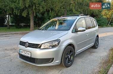 Минивэн Volkswagen Touran 2014 в Житомире
