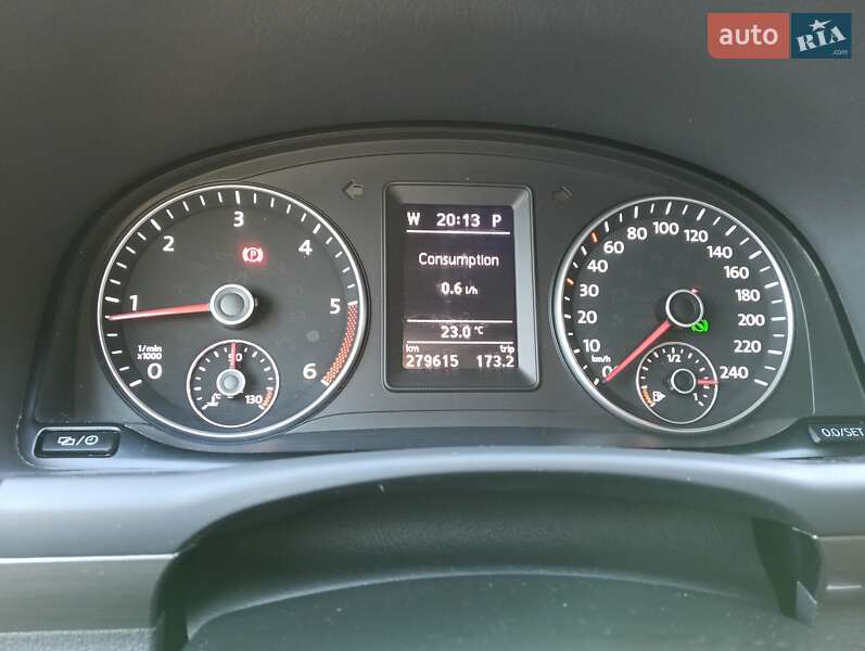 Минивэн Volkswagen Touran 2014 в Житомире