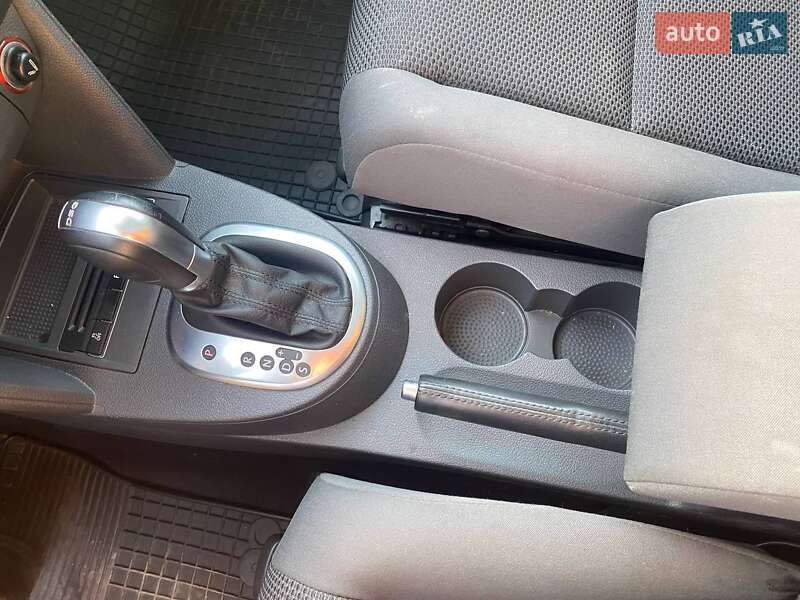 Мінівен Volkswagen Touran 2015 в Львові фото 16 Мінівен Volkswagen Touran 2015 в Львові