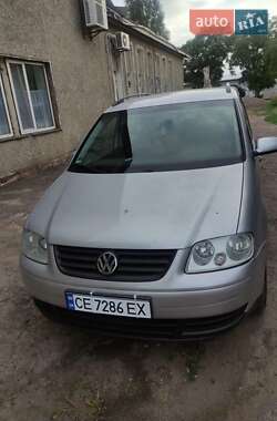 Минивэн Volkswagen Touran 2005 в Мамалыге