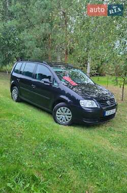 Мінівен Volkswagen Touran 2004 в Луцьку