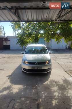 Мінівен Volkswagen Touran 2012 в Южноукраїнську