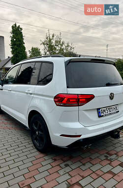 Микровэн Volkswagen Touran 2019 в 