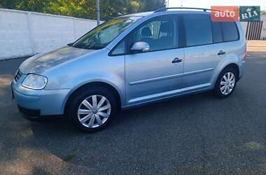 Минивэн Volkswagen Touran 2006 в Киеве