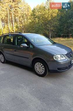 Мінівен Volkswagen Touran 2004 в Глухові