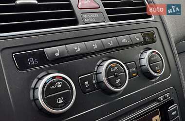 Минивэн Volkswagen Touran 2015 в 