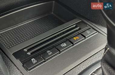 Минивэн Volkswagen Touran 2015 в 