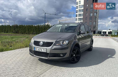 Минивэн Volkswagen Touran 2008 в Львове
