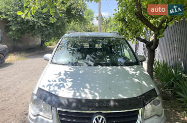 Минивэн Volkswagen Touran 2008 в Сарате