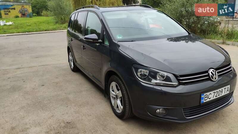Минивэн Volkswagen Touran 2014 в Дрогобыче