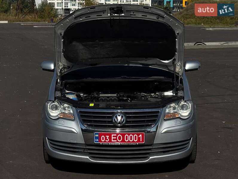Мінівен Volkswagen Touran 2009 в Чернігові фото 19 Мінівен Volkswagen Touran 2009 в Чернігові