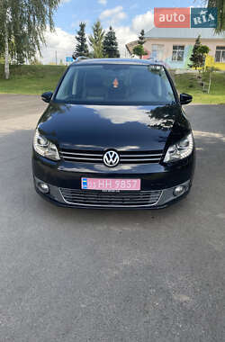 Минивэн Volkswagen Touran 2011 в Ровно