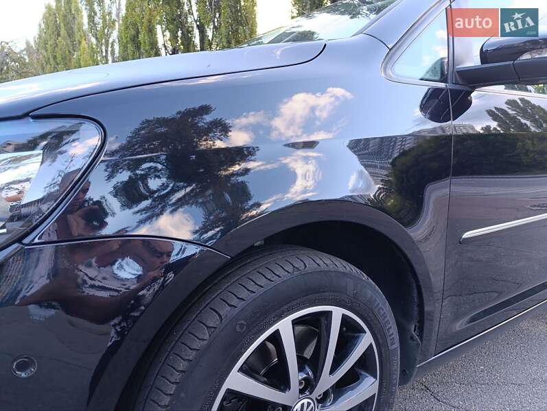 Минивэн Volkswagen Touran 2012 в Киеве фото 6 Минивэн Volkswagen Touran 2012 в Киеве