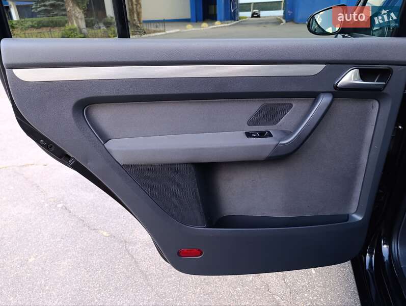 Минивэн Volkswagen Touran 2012 в Киеве фото 25 Минивэн Volkswagen Touran 2012 в Киеве