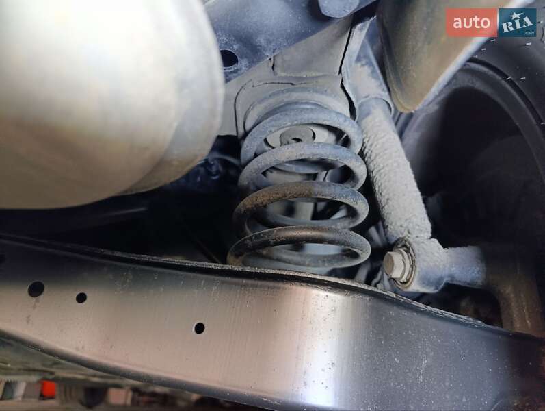 Минивэн Volkswagen Touran 2012 в Киеве фото 66 Минивэн Volkswagen Touran 2012 в Киеве