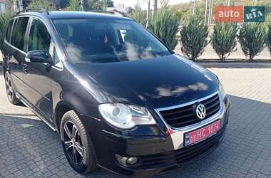 Минивэн Volkswagen Touran 2008 в Полтаве