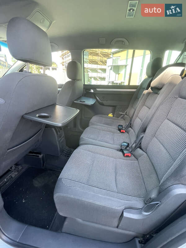 Мінівен Volkswagen Touran 2004 в Коломиї фото 20 Мінівен Volkswagen Touran 2004 в Коломиї