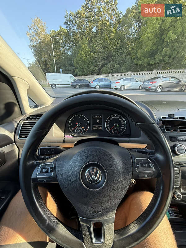 Минивэн Volkswagen Touran 2014 в Виннице фото 16 Минивэн Volkswagen Touran 2014 в Виннице