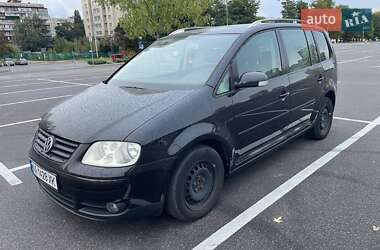 Мінівен Volkswagen Touran 2004 в Києві