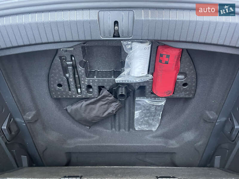 Мікровен Volkswagen Touran 2019 в Харкові