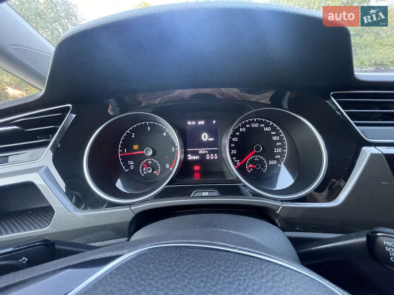 Мікровен Volkswagen Touran 2019 в Харкові