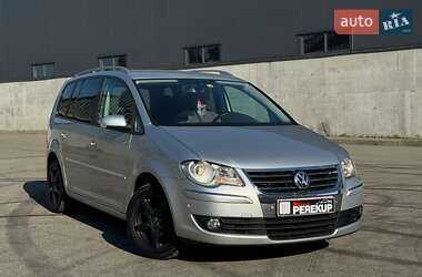 Мінівен Volkswagen Touran 2007 в Києві