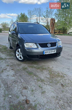 Минивэн Volkswagen Touran 2006 в Житомире