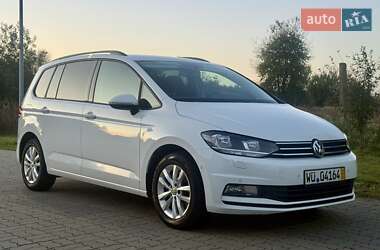 Мікровен Volkswagen Touran 2017 в Стрию