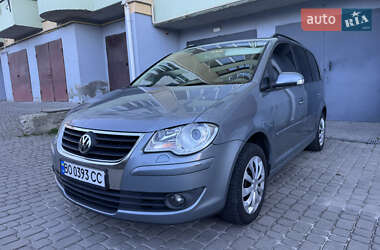Мінівен Volkswagen Touran 2008 в Теребовлі