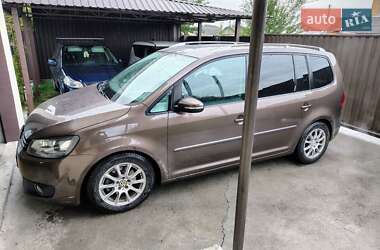 Минивэн Volkswagen Touran 2011 в Белогородке